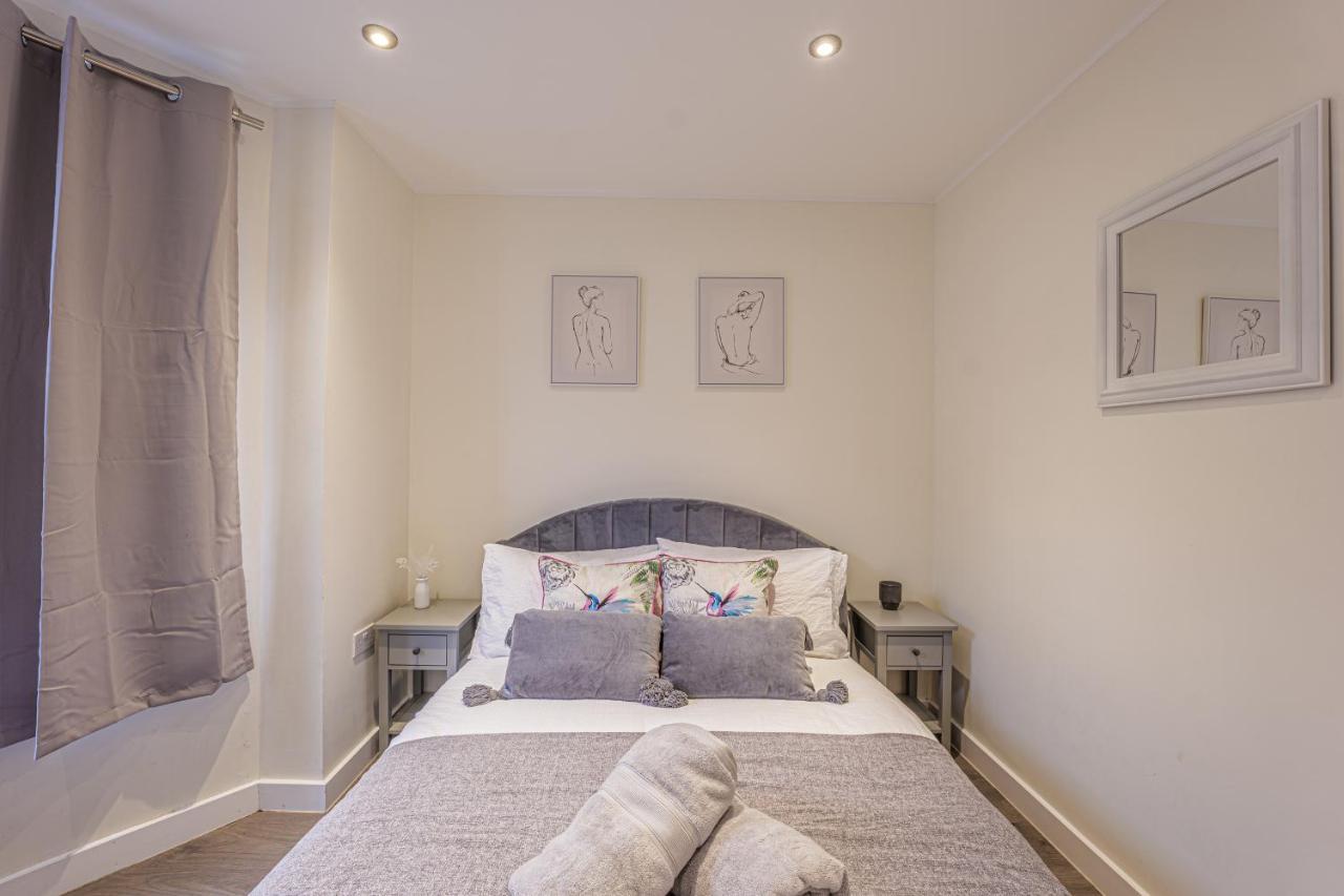 Stunning Family Apartments - ブロムリー エクステリア 写真